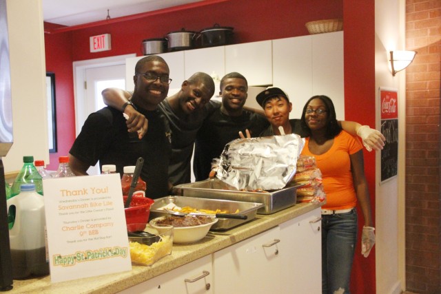 9th BEB Soldier gives back to community