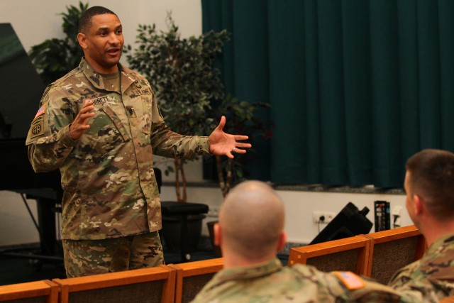 HRC visits 10th AAMDC Soldiers