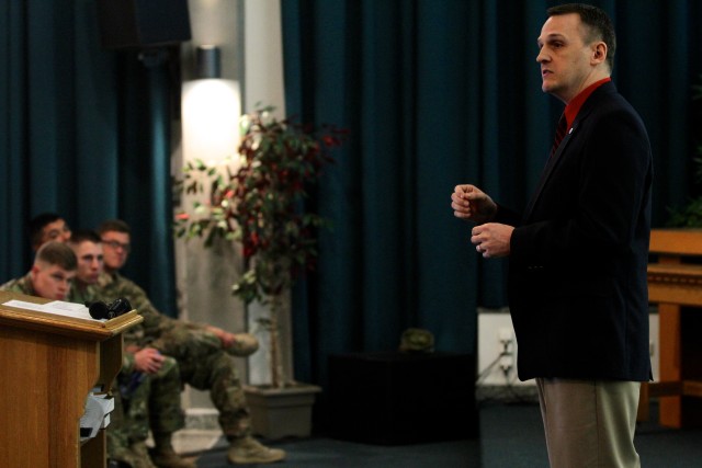 HRC visits 10th AAMDC Soldiers