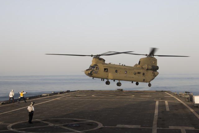 40th CAB helicopters refuel, rearm aboard the USS Ponce