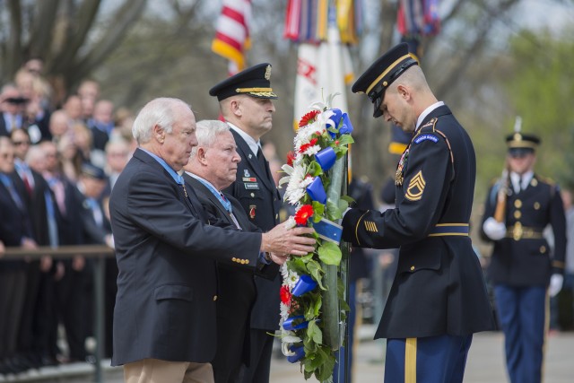 CMOH Wreath laying 