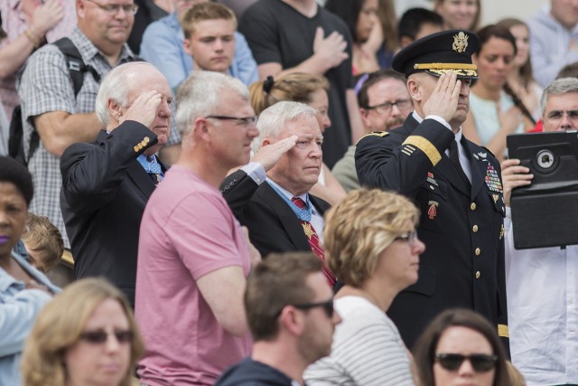 CMOH Wreath laying 