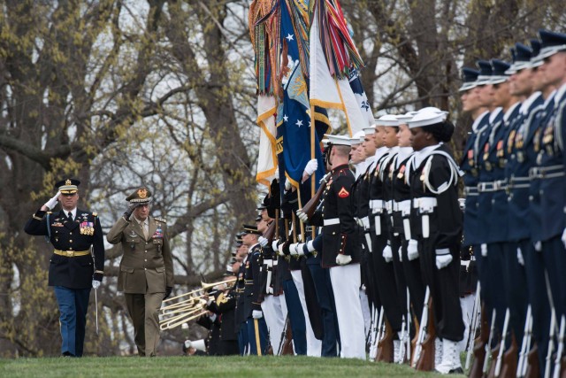 Top Italian General honors America's fallen