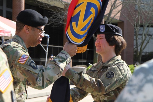 102nd Training Division welcomes new command team, bids farewell to former