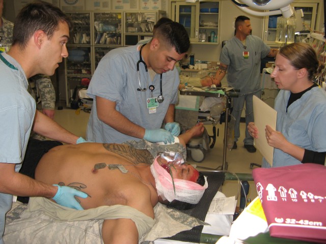 2nd Forward Surgical Team trains with real and simulated patients