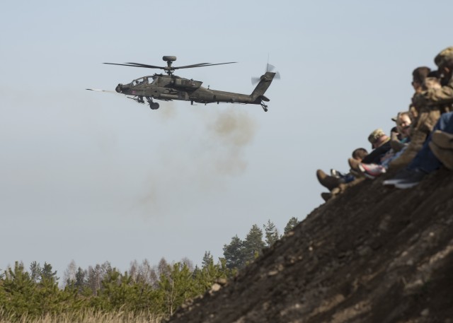 1-3 Vipers train with Tigers at combat aerial gunnery