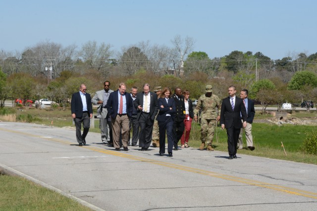 Columbia city managers tour Fort Jackson