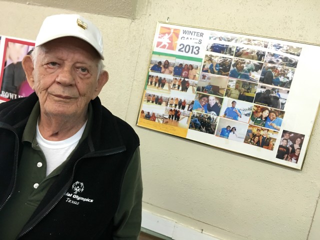 OTC Volunteers give back to Special Olympics Texas, uses paint