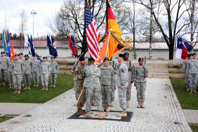 52nd Signal Battalion "MacArthur's Own" hosts change of responsibility 