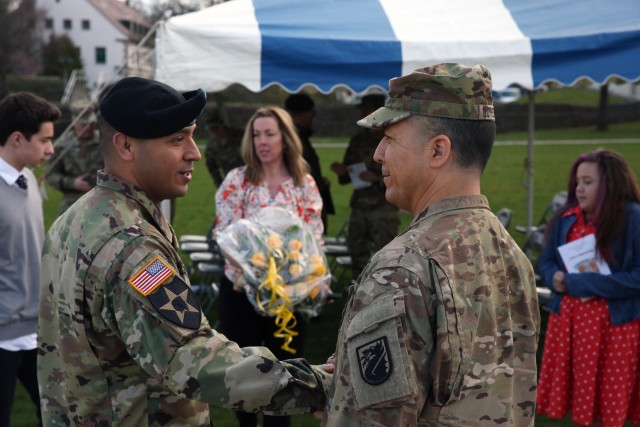 52nd Signal Battalion "MacArthur's Own" hosts change of responsibility 