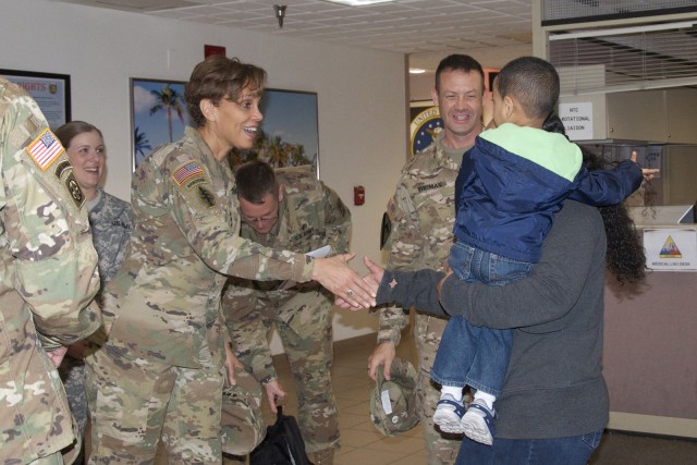Forty-fourth Army Surgeon General Lt. Gen Nadja West visits Fort Irwin