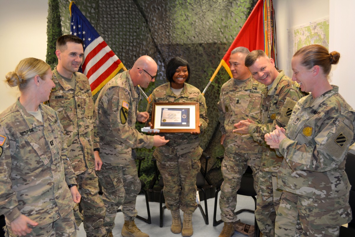 3id-soldier-volunteer-of-the-year-model-of-selfless-service-article