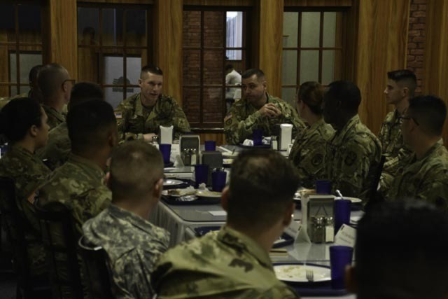 SMA Dailey Visits Snake Eyes' Soldiers