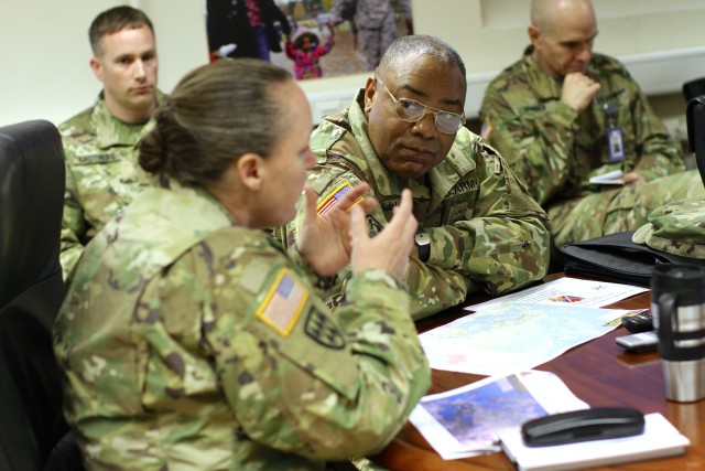 Army Staff Senior Warrant Officer visits 10th AAMDC