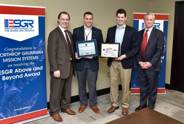 Soldier recognizes employer for outstanding service