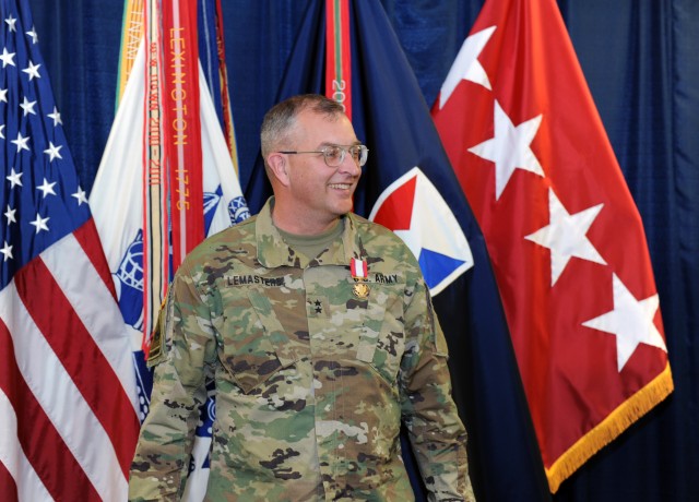 LeMasters receives Distinguished Service Medal, transitions to new command