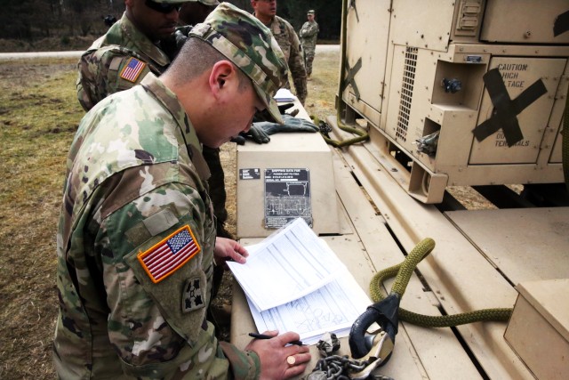 Signal Soldiers exercise deployment readiness, expeditionary capabilities