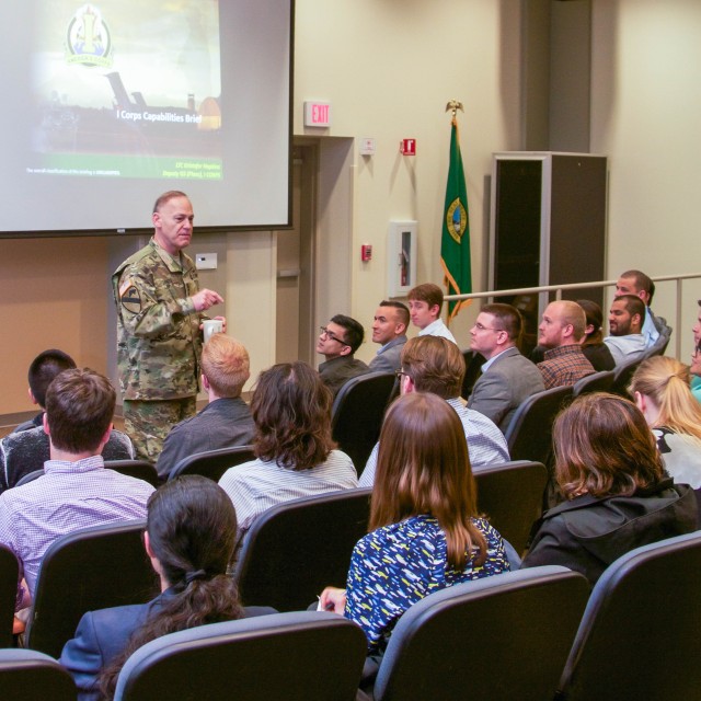 I Corps commanding general speaks with UW students