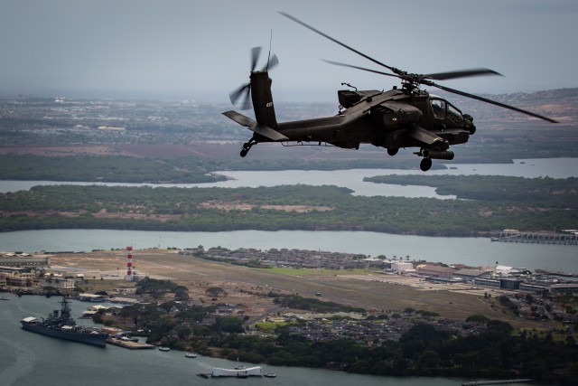 AH-64D Apaches arrive on Oahu