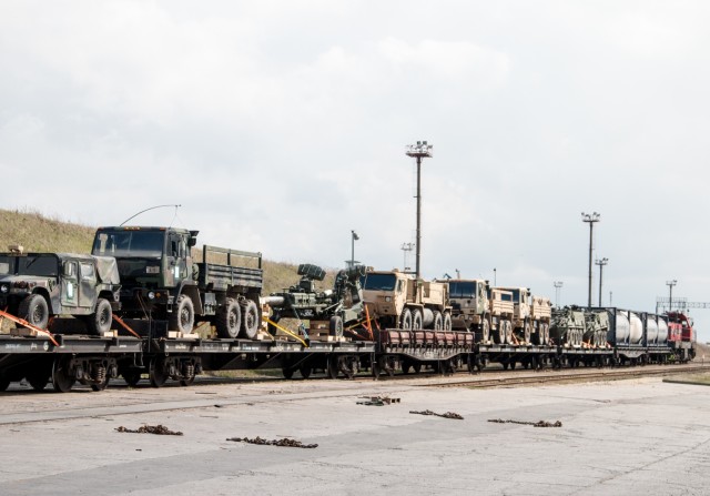 TF Stilwell oversees shipment of 3rd Squadron, 2nd Cavalry Regiment equipment