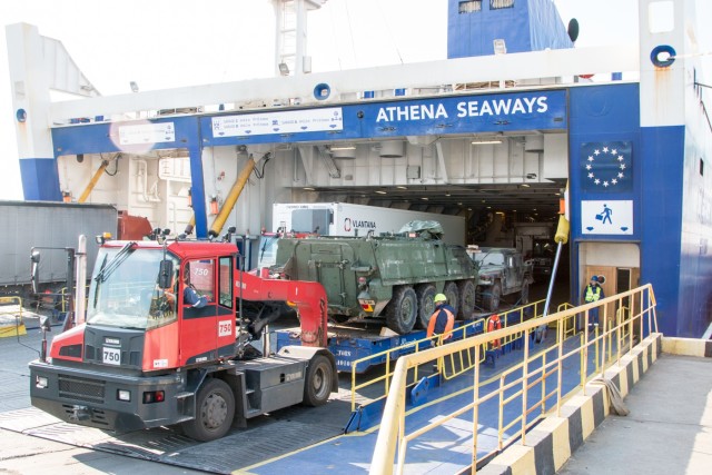 TF Stilwell oversees shipment of 3rd Squadron, 2nd Cavalry Regiment equipment