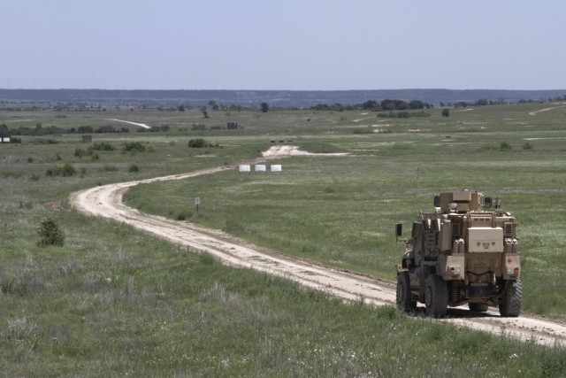 Brave Rifles Troopers conduct mounted, dismounted training for upcoming deployment