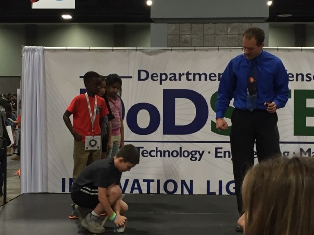 Army researchers engage at science, engineering festival