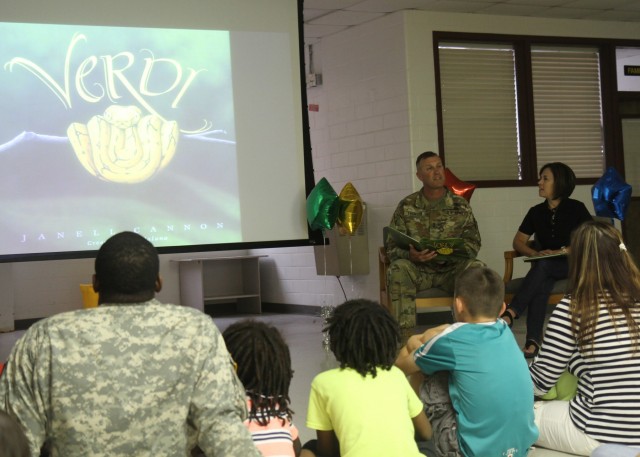 First Team commander reads for children