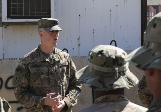 First lieutenant addresses Soldiers working on ITEF mission