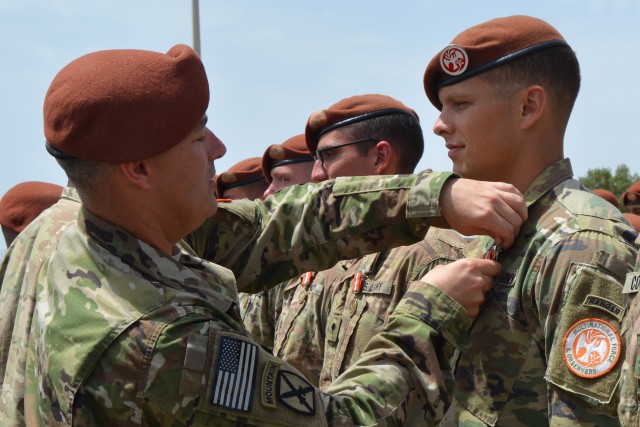 War Eagle Troopers receive Multinational Force and Observers medal