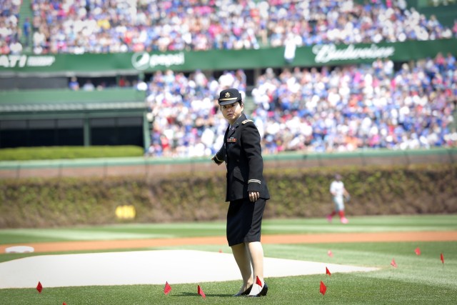Army Reserve soldier is honored at Chicago Cubs Mother's Day game