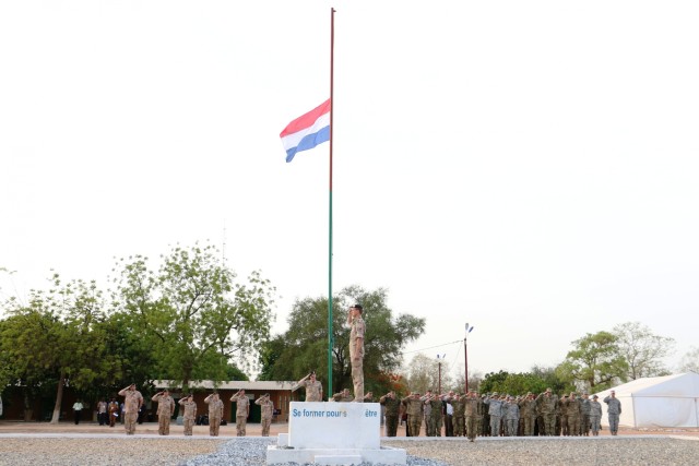 Dutch, WA16 participants recognize Netherlands Remembrance Day