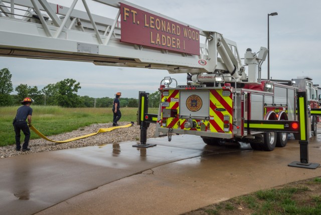 Fire department, Soldier garner IMCOM award