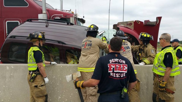 Oklahoma Guardsmen come to aid of car crash victims