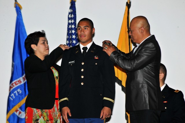 Language school commandant speaks at ROTC commissioning at Berkeley