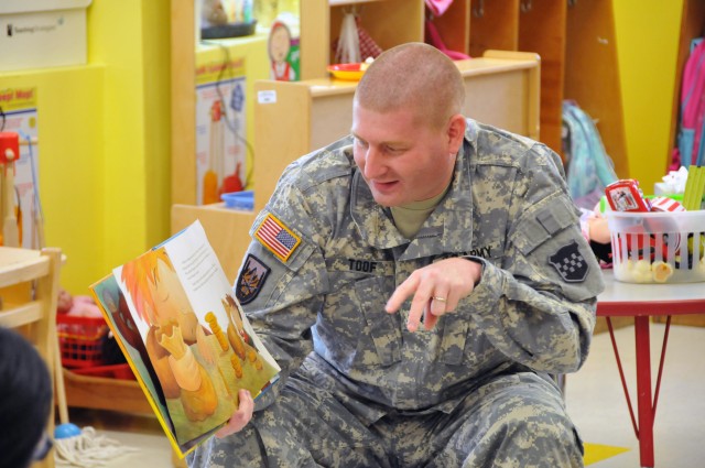 Army Reserve Soldier sparks Head Start students' imaginations
