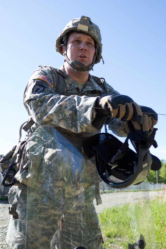 Alaska Army Guard Soldiers on the Move