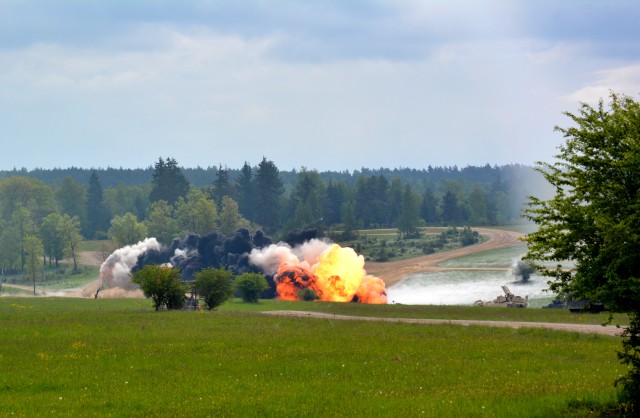 Engineers shoot Gunnery Table XII to prepare for Exercise Anakonda 16