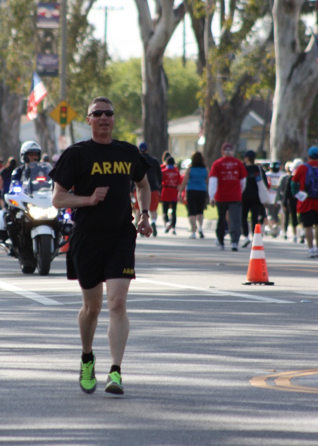 Maj Gen Joseph Martin Runs in the Inaugural Louis Zamperini 5k