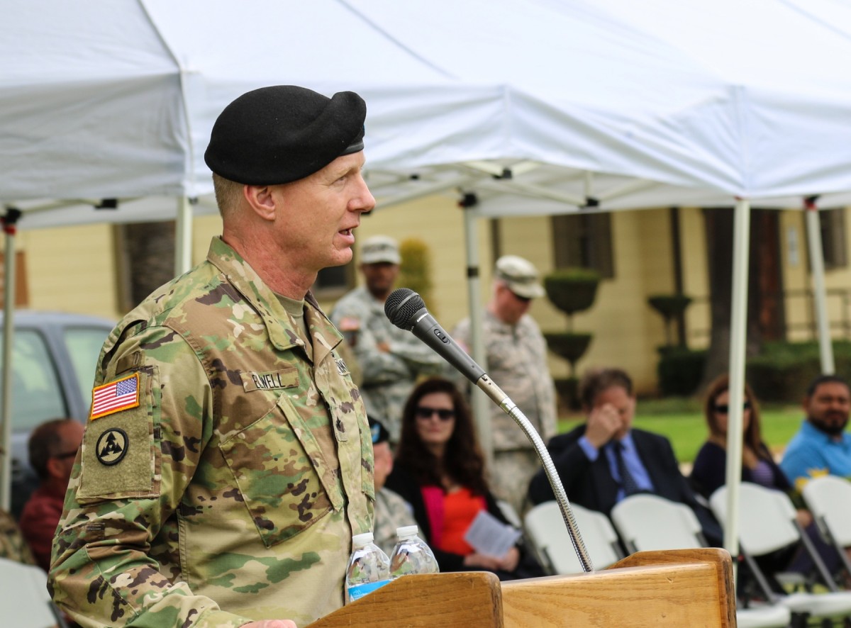 304th Sustainment Brigade Welcomes New Commander | Article | The United ...