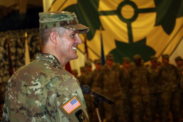 Evans Army Community Hospital  welcomes new commander