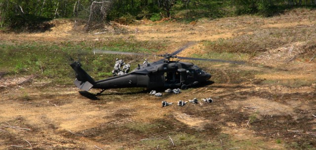 New York Soldiers hone air assault skills at Fort Drum