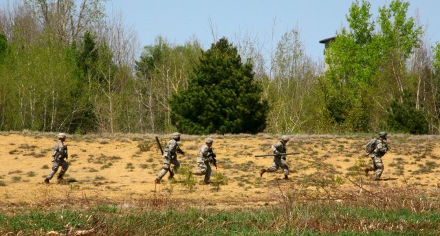 New York Soldiers hone air assault skills at Fort Drum