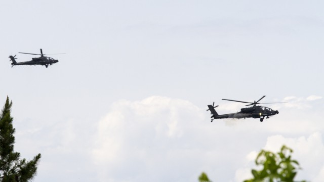 Artillery, Apaches and Marine F/A-18 put steel on targets