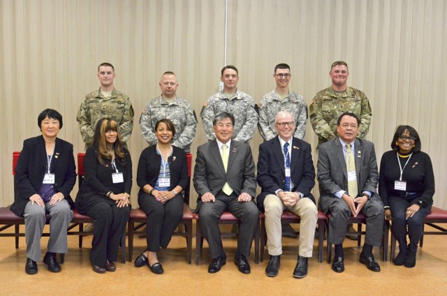 Sister Cities visit Soldiers