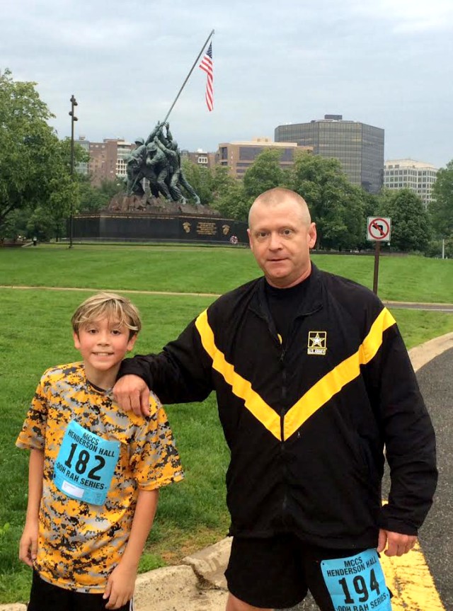 Rain holds off for Iwo Jima 7K on Henderson Hall