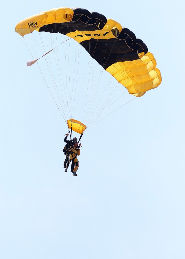 All American Week 2016 concludes with Airborne Review