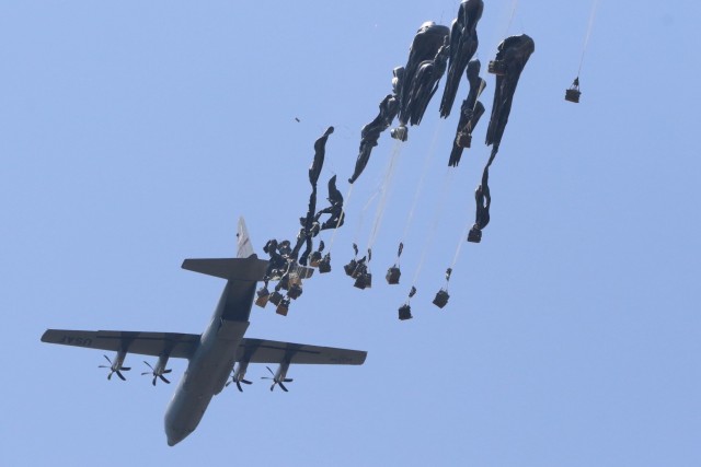 All American Week 2016 concludes with Airborne Review