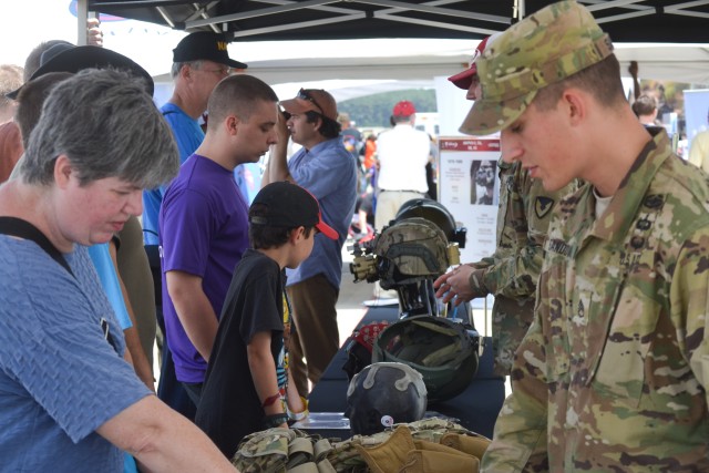 S.C. Air Expo crowd sees, touches latest Army technology
