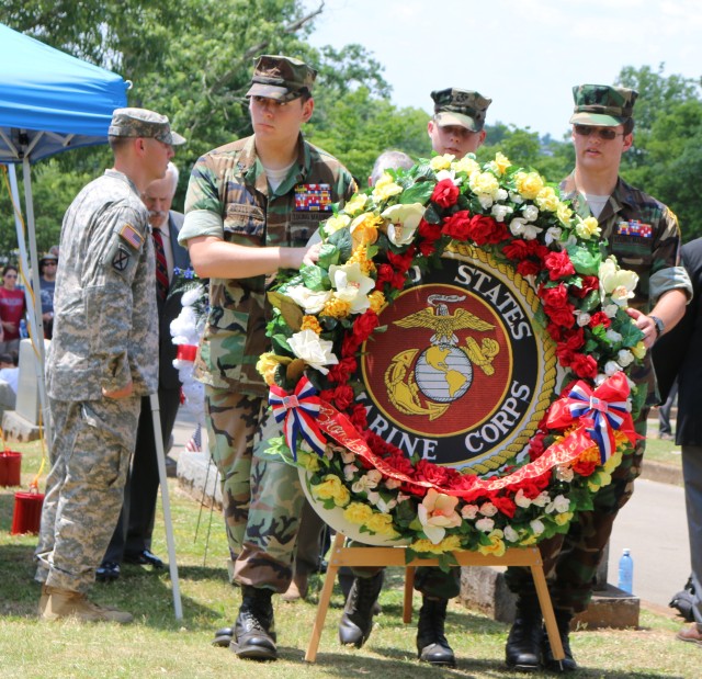 MARINE WREATH